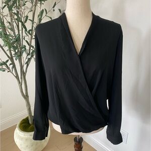 Pleione High-Low V-Neck Blouse